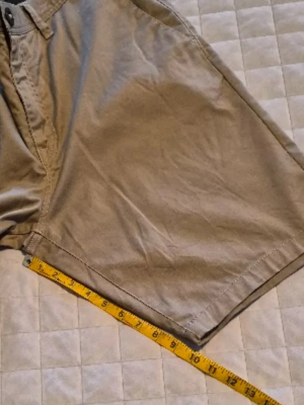 Volcom True to This Men's Khaki Chino shorts Modern Fit, size 38